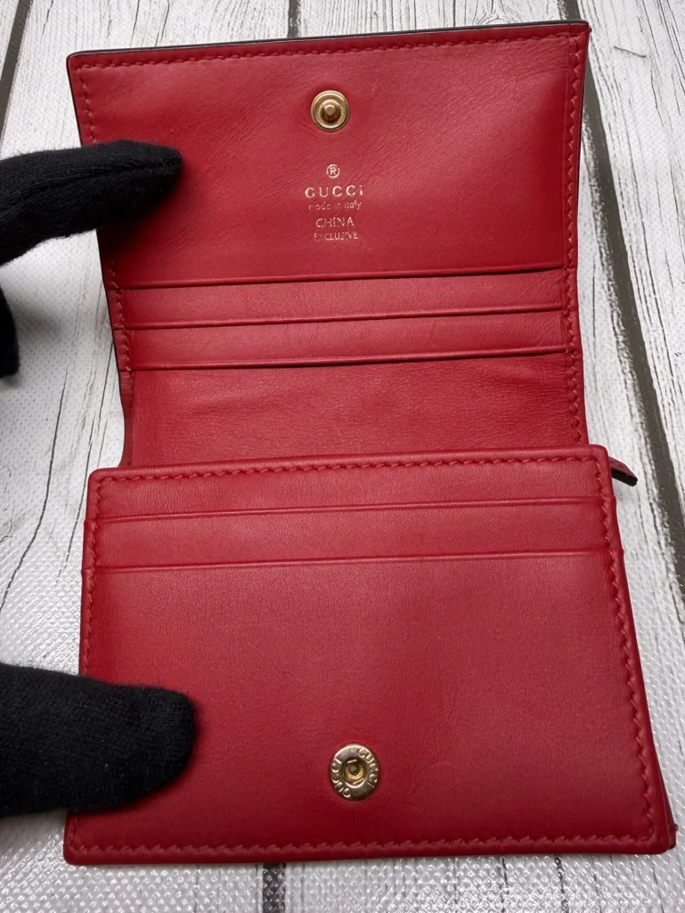 PRE LOVED Auth Gucci GG Supreme Monogram Heart Embroidered Card Case Wallet Red - Picture 3 of 11